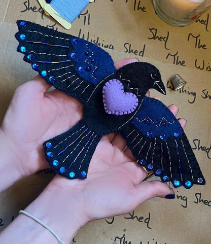 🖤 “Raven’s Keepsake – Guardian of Stitches”
