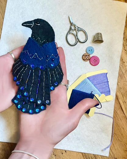 🖤 “Raven’s Keepsake – Guardian of Stitches”